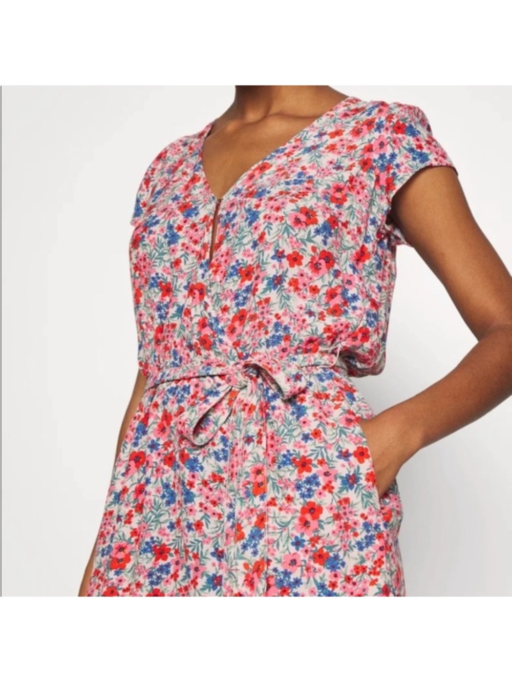 Floral Tie-Waist V-Neck romper - Pink Multi